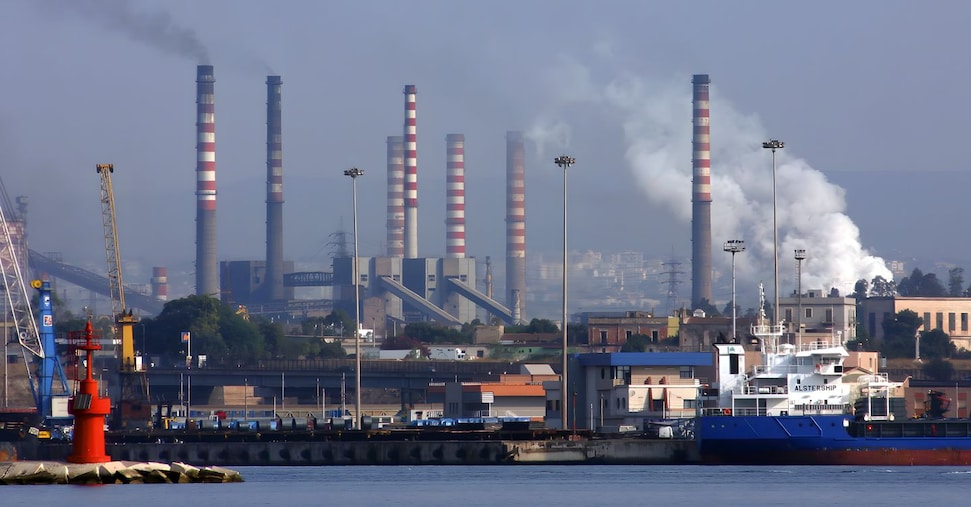 Via libera del Senato al decreto ex Ilva. Finanziamenti e Cig: ecco le misure per le aziende in crisi