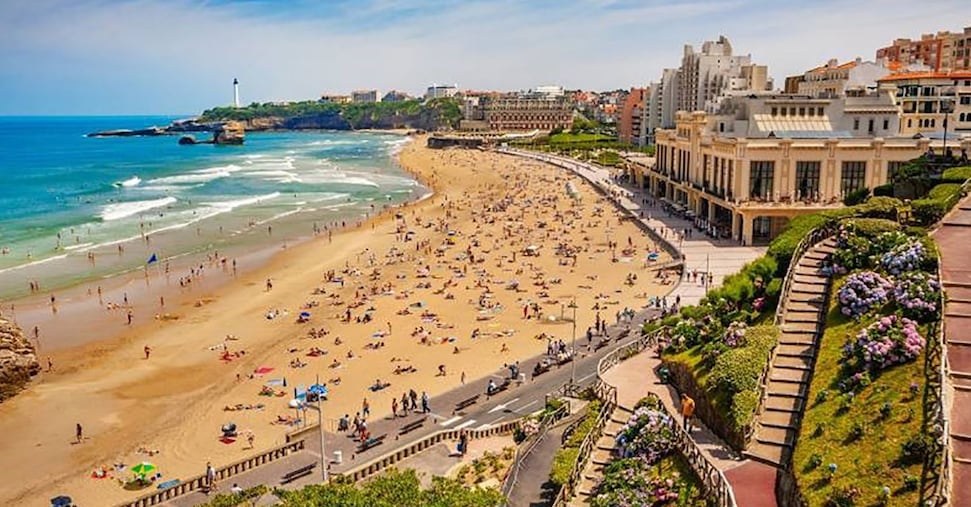 Vento, mare e stile sulle belle spiagge di Biarrizt