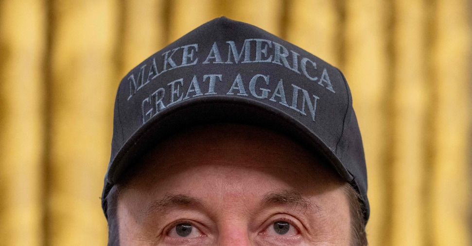 Musk paga il prezzo della politica: Tesla crolla, e su Space X crescono i dubbi
