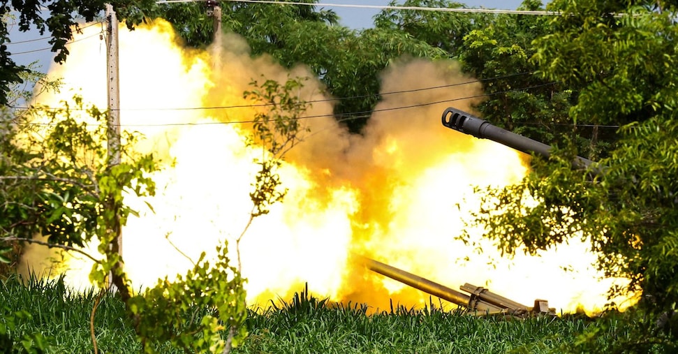 Secondo giorno di combattimenti tra Thailandia e Cambogia, 15 morti e 58mila sfollati