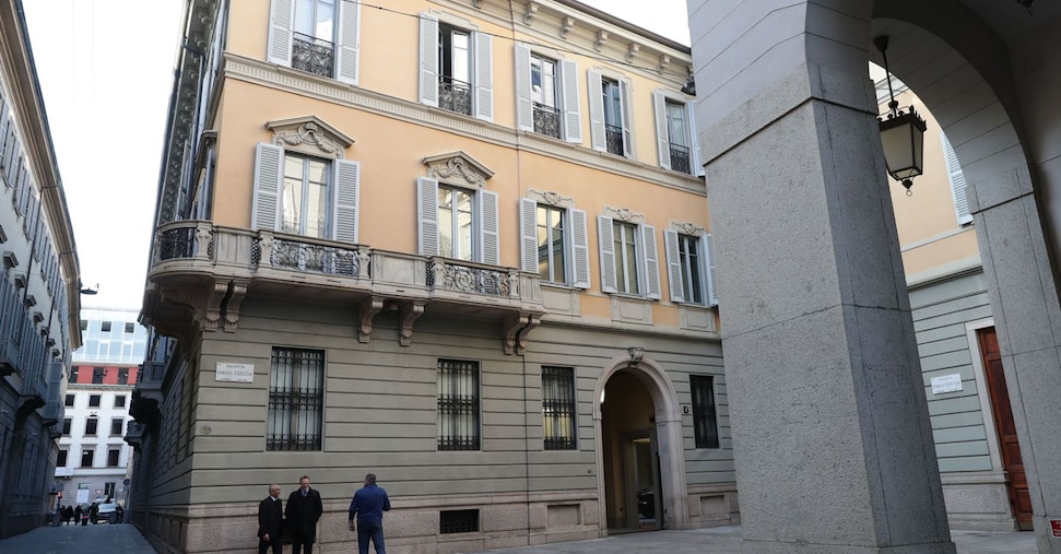 Mediobanca, la Procura di Milano accende un doppio faro su Enpam ed Enasarco Mediobanca, la Procura di Milano accende un doppio faro su Enpam ed Enasarco