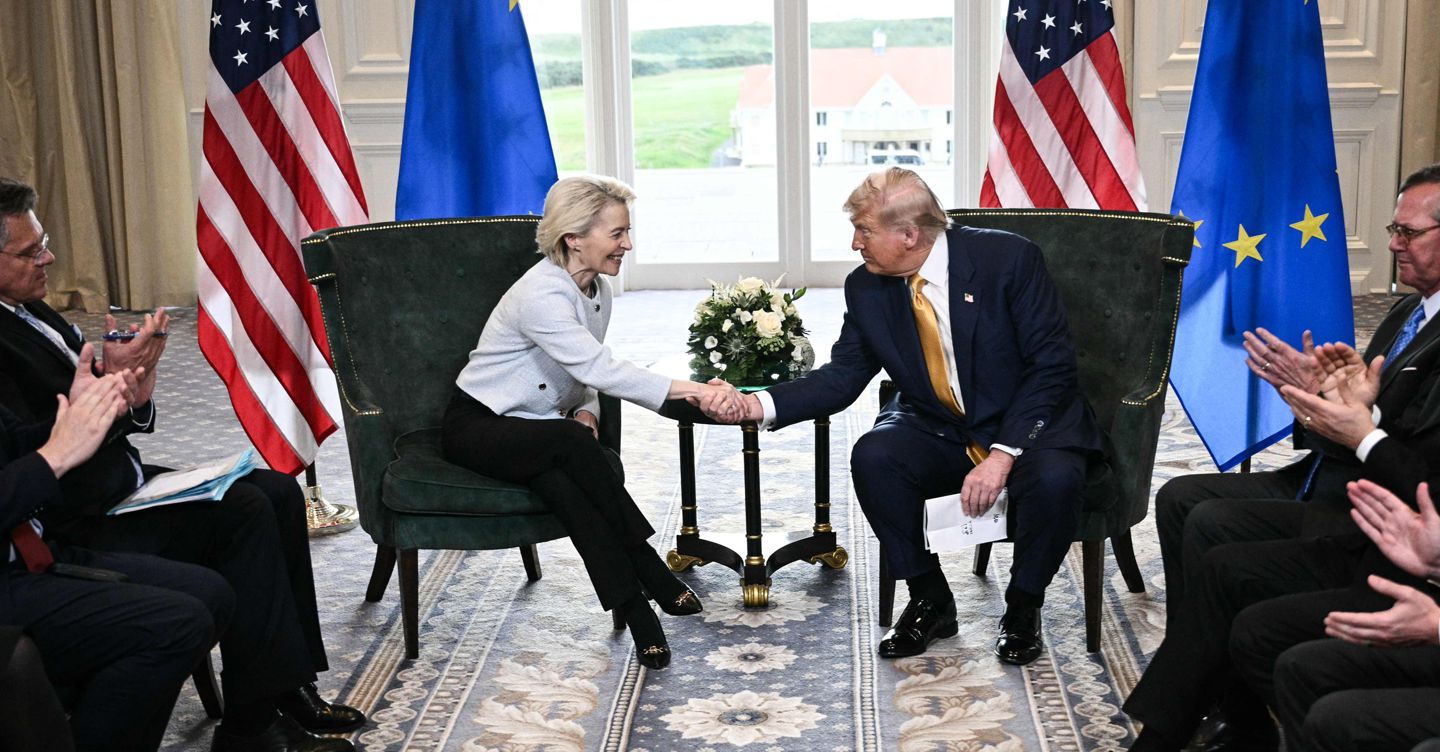 Trump e Von der Leyen: abbiamo un accordo, dazi al 15%. Nessun cambiamento su acciaio e alluminio