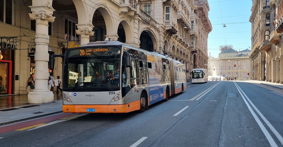 Tpl Liguria, addio ai biglietti: si pagherà con carte bancarie e codice Qr