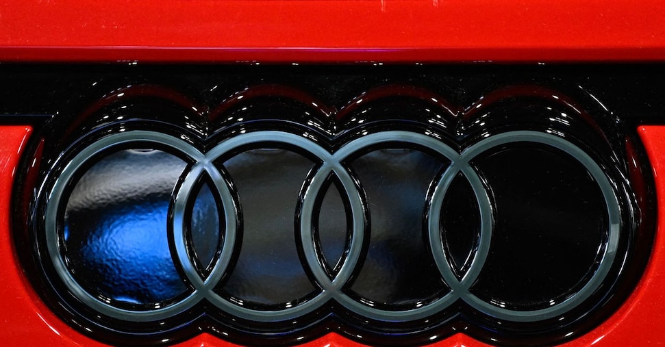 Audi, gli utili crollano nel semestre