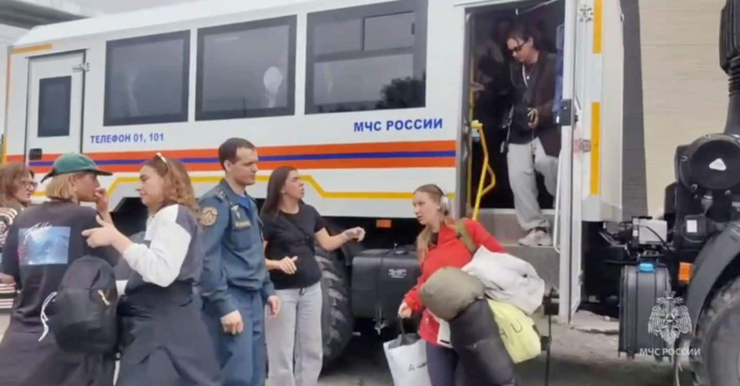 https://i2.res.24o.it/images2010/S24/Documenti/2025/07/31/Immagini/Ritagli/2025-07-30T070056Z_468203626_RC2VWFAY4GJQ_RTRMADP_5_RUSSIA-QUAKE-PENINSULA(1)-U01017736330Vbv-1440x752@IlSole24Ore-Web.JPG