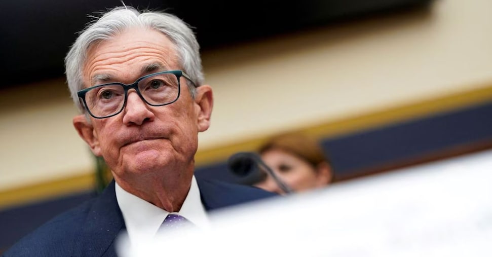 La Fed lascia i tassi invariati nell’intervallo 4,25-4,50%