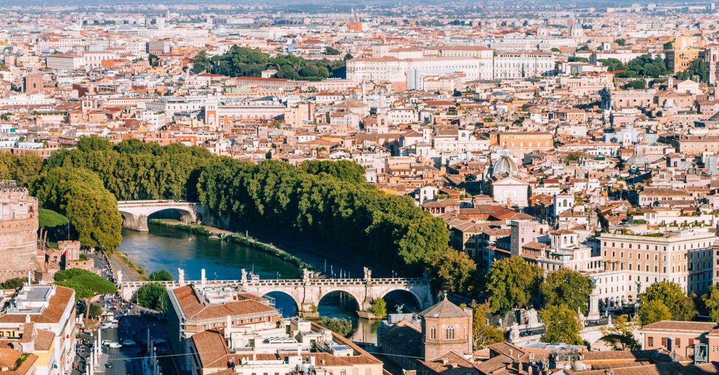 https://i2.res.24o.it/images2010/S24/Documenti/2025/08/01/Immagini/Ritagli/AdobeStock_581609252-U61430856884PLv-1440x752@IlSole24Ore-Web.jpeg