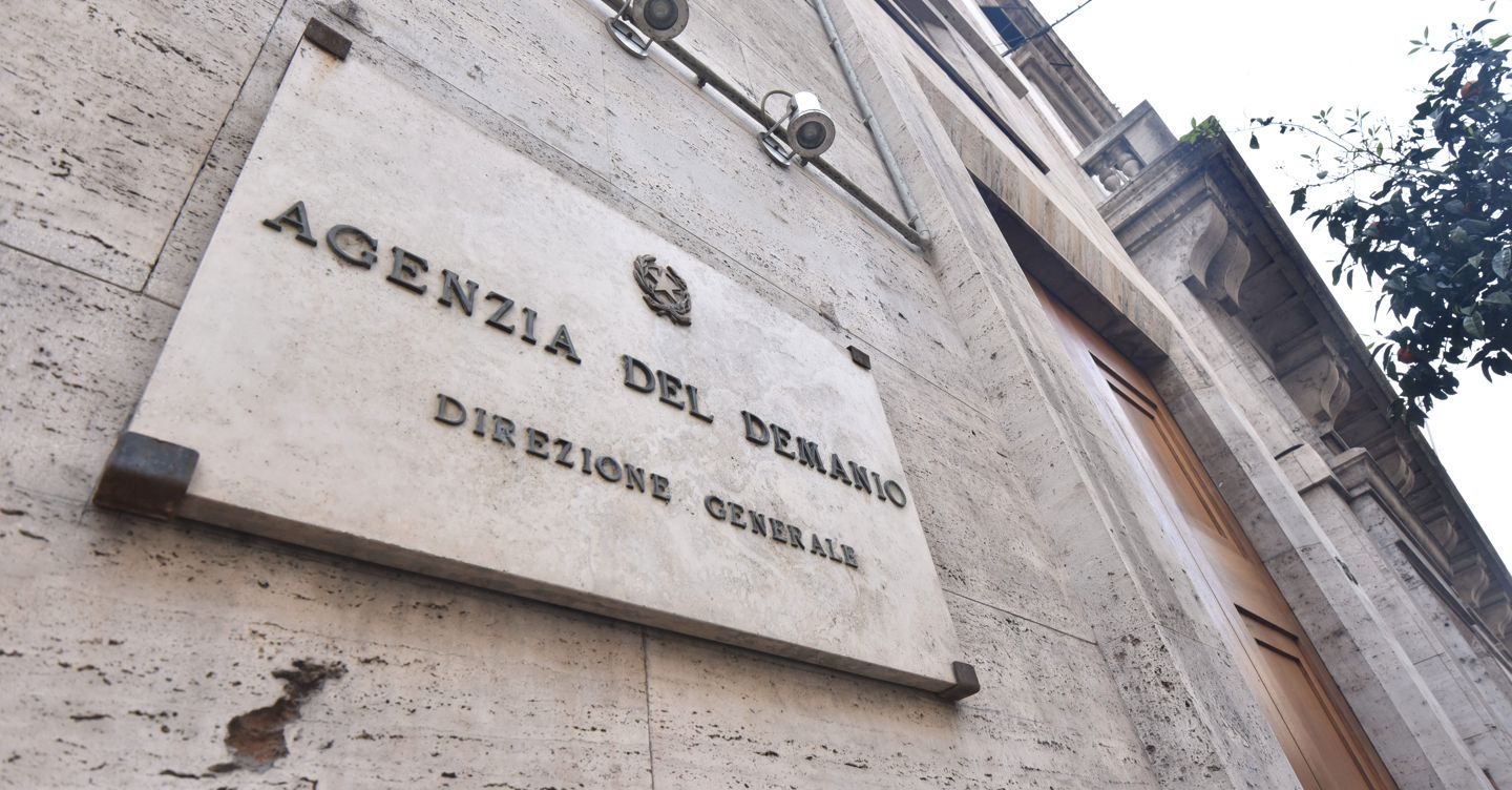 https://i2.res.24o.it/images2010/S24/Documenti/2025/08/01/Immagini/Ritagli/agenzia-demanio-U28153322650wFA-1440x752@IlSole24Ore-Web.jpg