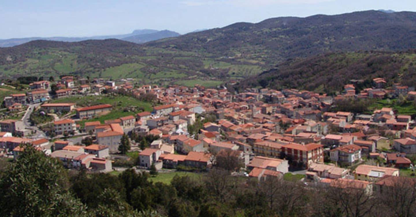 https://i2.res.24o.it/images2010/S24/Documenti/2025/08/03/Immagini/Ritagli/001-U28024825058rCE-1440x752@IlSole24Ore-Web.jpg