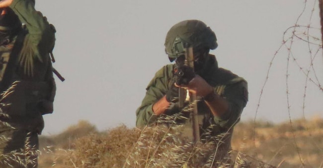 Scene di vita nel Masafer Yatta, sulle colline a sud di Hebron, in Cisgiordania,  dove vivono comunità rurali di palestinesi, minacciate ogni giorno da demolizioni, sgomberi forzati, violenze dei coloni e restrizioni militari imposte da Israele, 28 luglio 2025.  ANSA- NPK