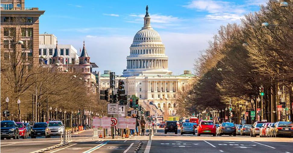 Trump: «Via i senzatetto da Washington, subito»