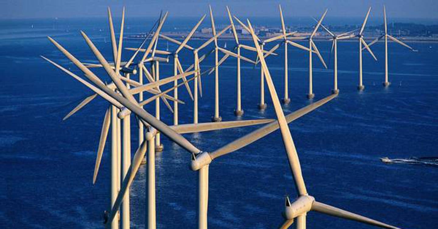 https://i2.res.24o.it/images2010/S24/Documenti/2025/08/12/Immagini/Ritagli/eolico_offshore-U17035558575dft-1440x752@IlSole24Ore-Web.jpg