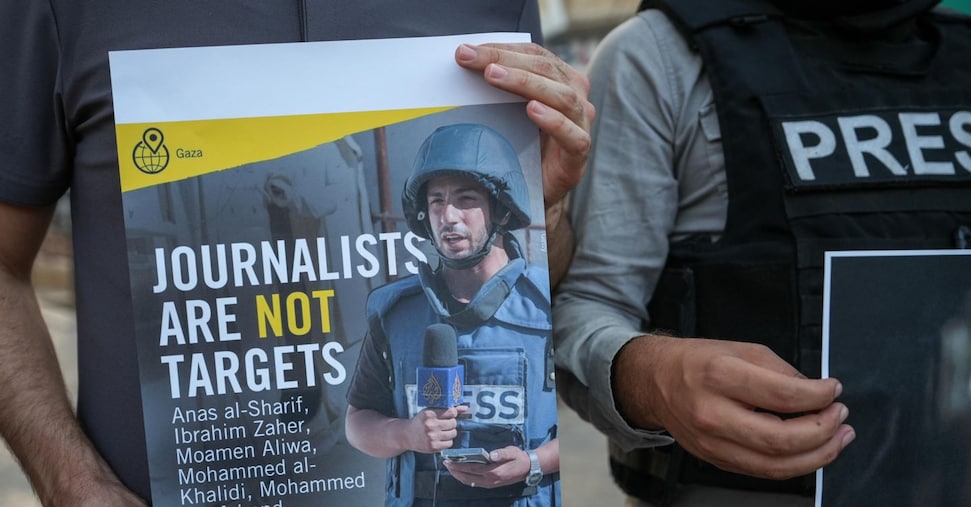 Gaza, bombe sulla troupe di Al Jazeera. Idf: «Tra i 6 morti un terrorista»