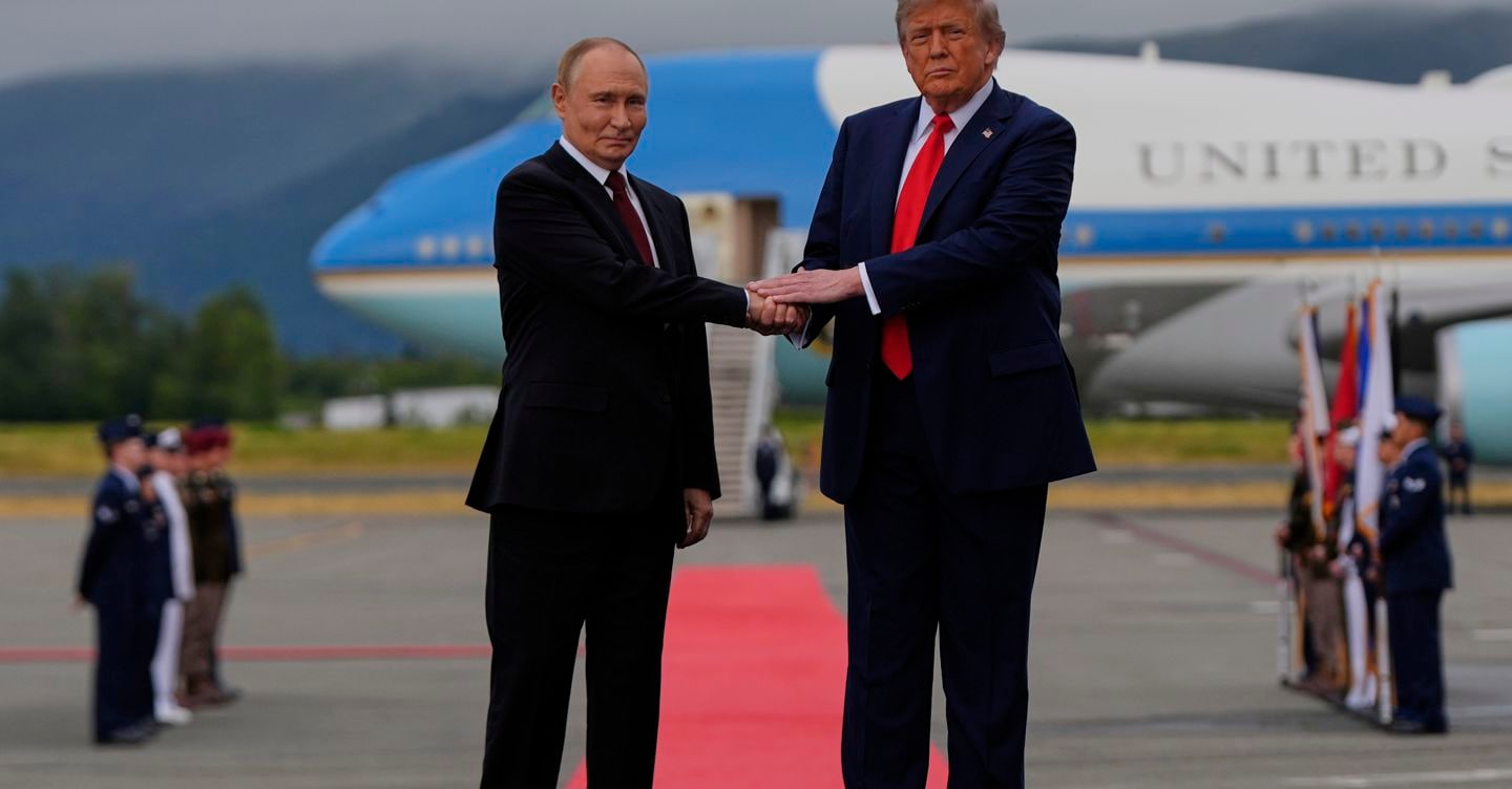 Trump: con Putin «nessun accordo sull’Ucraina» ma summit «produttivo». Il presidente vanta progressi tra sorrisi e strette di mano
