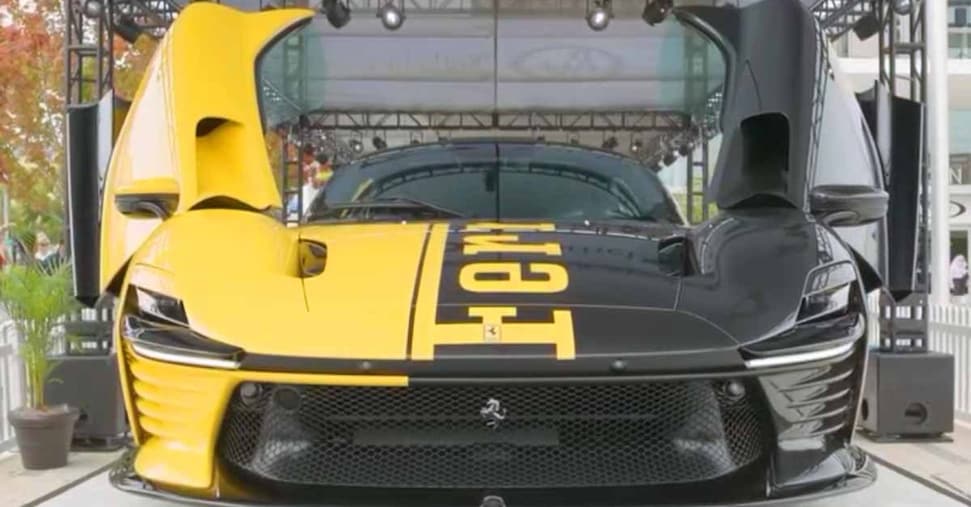 La Ferrari Daytona SP3 stabilisce il record assoluto di battuta all’asta: 26 milioni di dollari La Ferrari Daytona SP3 stabilisce il record assoluto di battuta all’asta: 26 milioni di dollari