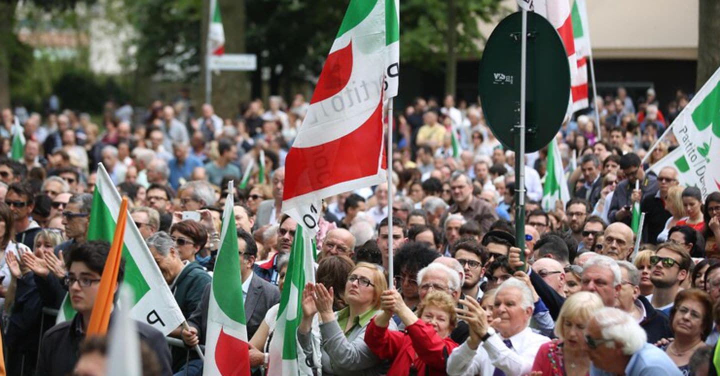 https://i2.res.24o.it/images2010/S24/Documenti/2025/08/20/Immagini/Ritagli/feste_partito-U25173787574FHa-1440x752@IlSole24Ore-Web.jpg