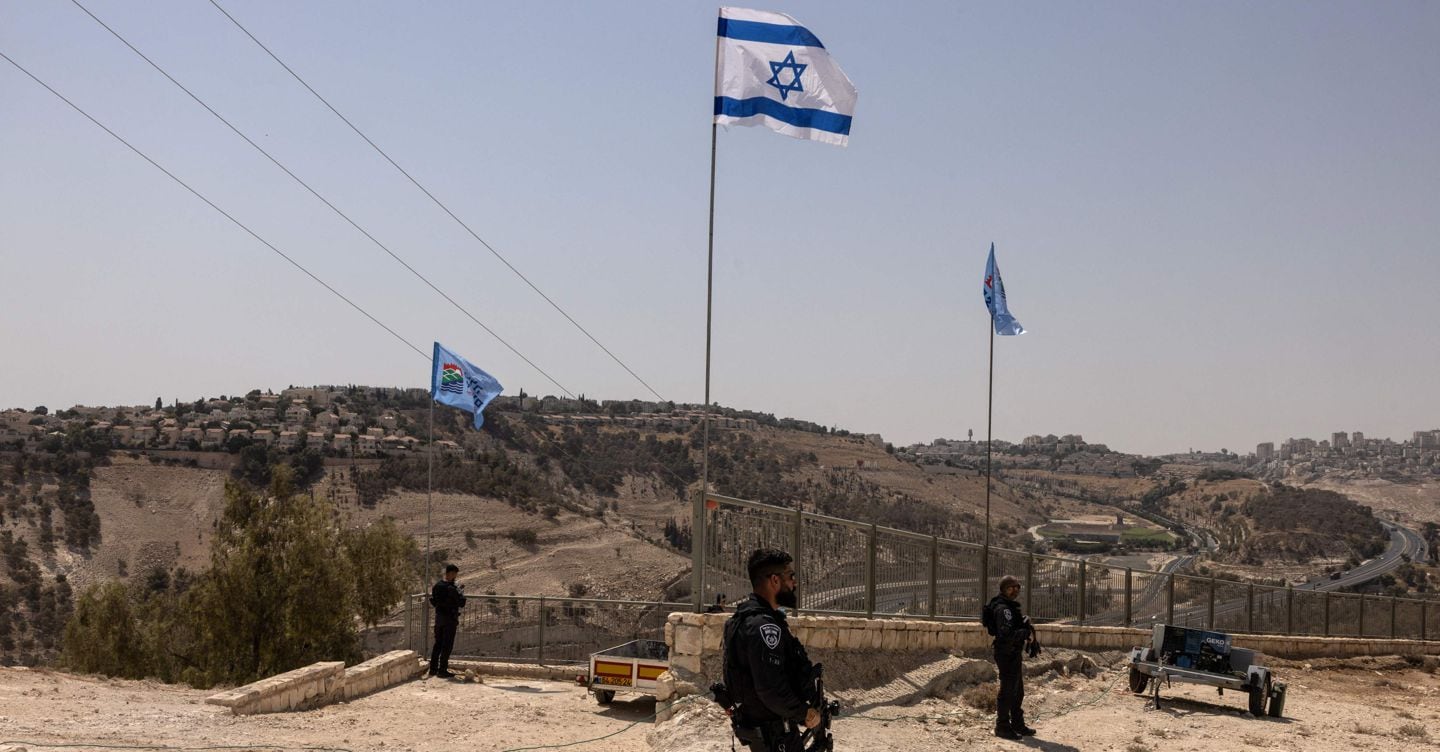 Israele approva insediamento che divide la Cisgiordania. Trump: «Netanyahu eroe di guerra, come me»