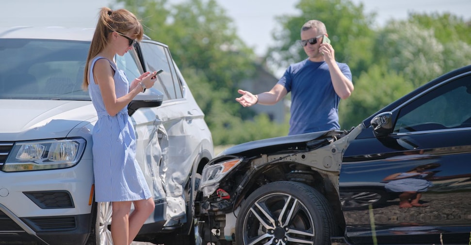 Safety car in autostrada, come cambia e cosa si rischia se non si rallenta