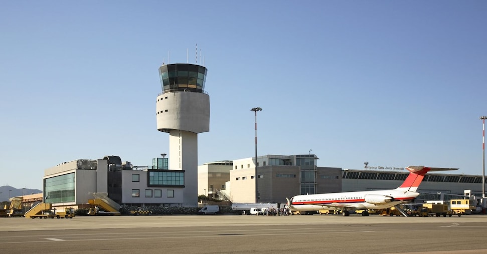 Sardegna, dalla Giunta regionale ok a collegamenti aerei a tariffe calmierate