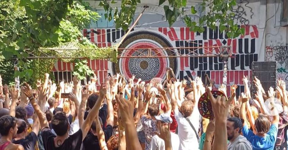 Al via lo sfratto del Centro Sociale Leoncavallo di Milano