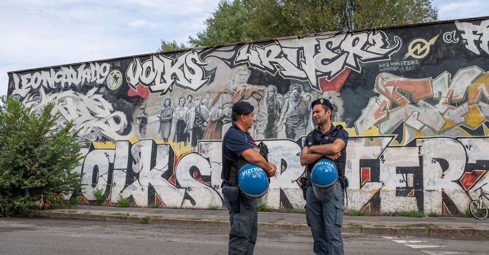 Dopo il Leoncavallo nel mirino altre 128 occupazioni abusive, attenzione Viminale su Casapound e Spin Time a Roma