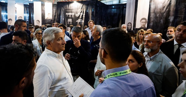 Il ministro degli Affari Esteri Antonio Tajani durante il Meeting per l'amicizia fra i popoli, organizzato dal movimento di Comunione e Liberazione, Rimini, 24 agosto 2025. ANSA/ANGELO CARCONI