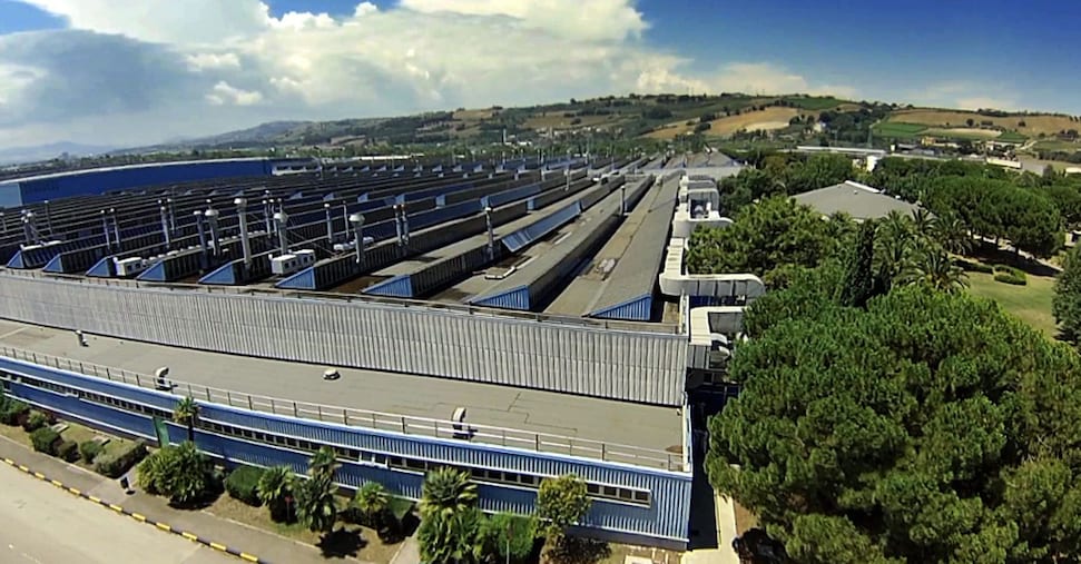 Stellantis, la fabbrica di motori di Termoli ferma per un anno con la solidarietà
