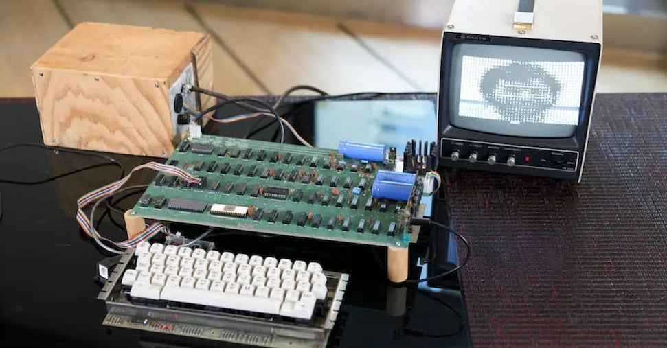 Da Enigma ad Apple One: quando collezionare è una scienza