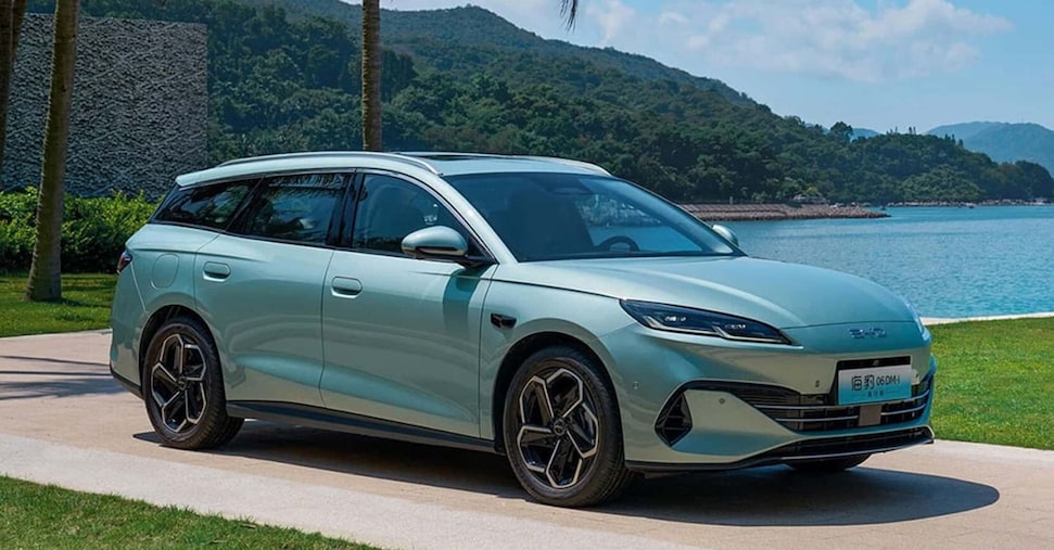 Byd, arriva la station wagon super ibrida da 1.505 km di autonomia