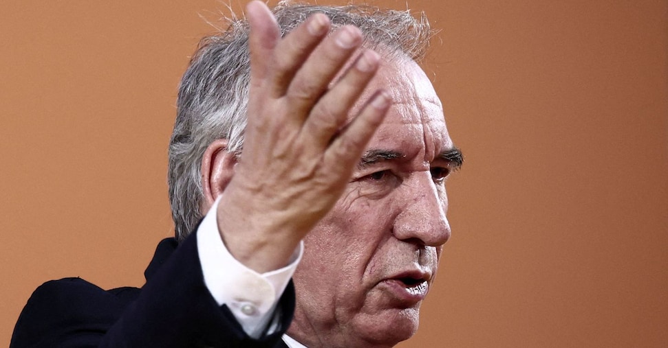 11 giorni per salvare il governo
