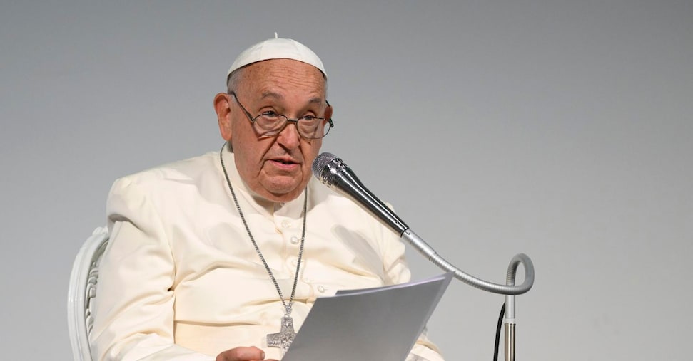 Complotto per uccidere Bergoglio, Uzun arrestato in isolamento