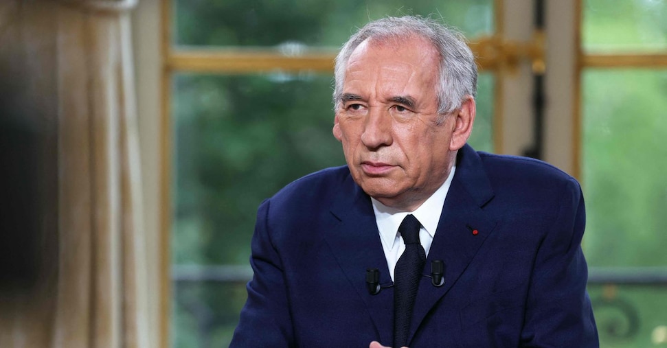 Bayrou avvia le consultazioni. Opposizioni ferme sul no mentre tiene banco lo scontro Parigi-Roma