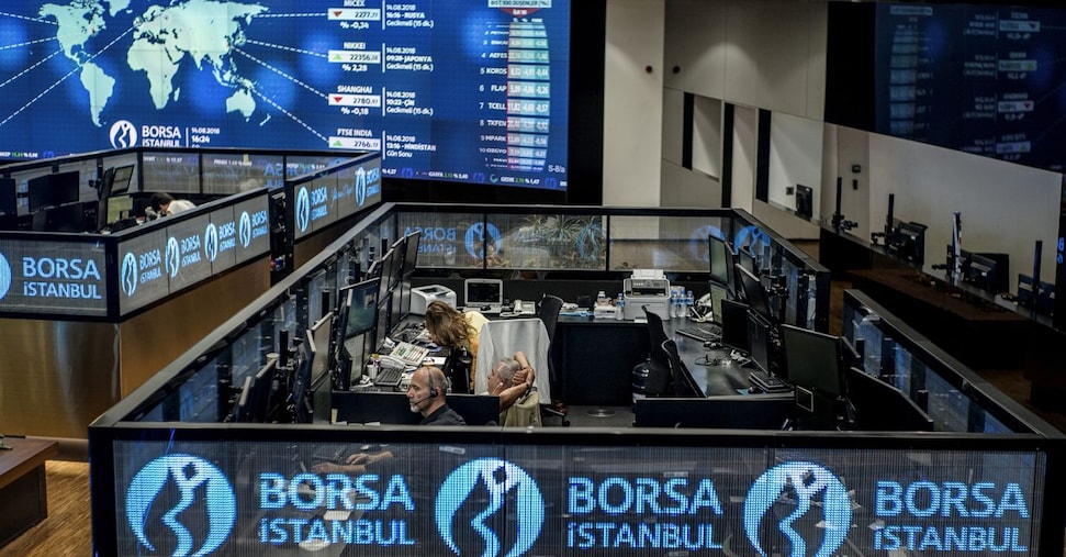 tensioni politiche e lira in crisi tensioni politiche e lira in crisi