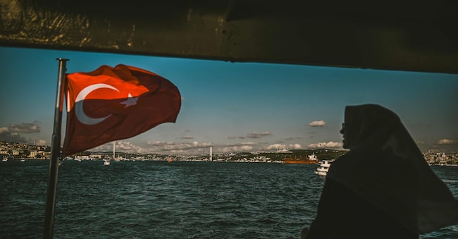 La Turchia (nella foto il ponte sul Bosforo) è una delle tre aree dove esporta Esautomotion (Photo by Ozan KOSE / AFP)