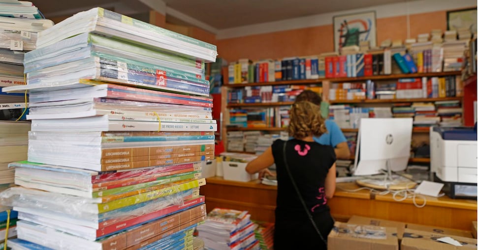 Canosa di Puglia, l’azienda virtuosa che dà un bonus di 600 euro per i libri scolastici