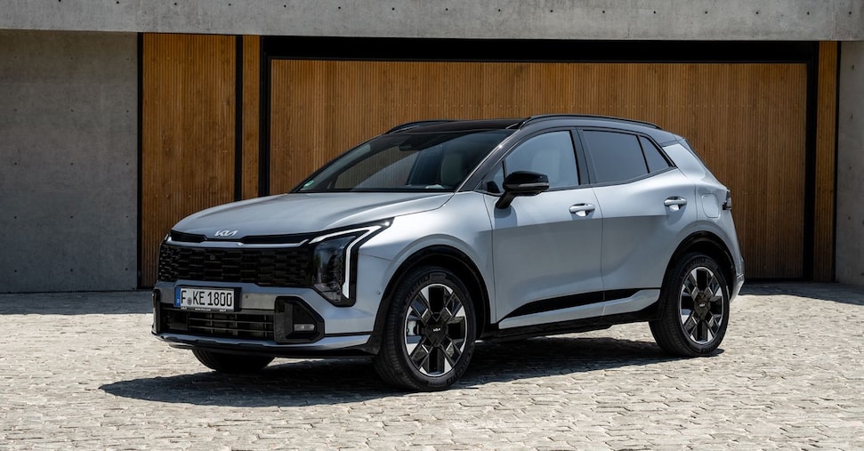 Kia Sportage, svelati i prezzi. Ecco quanto costa in tutte le varianti ibride