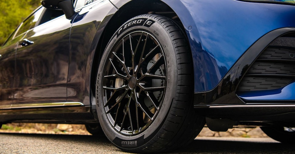 Pirelli P Zero E ha vinto il Premio Compasso d’Oro Internazionale Pirelli P Zero E ha vinto il Premio Compasso d’Oro Internazionale