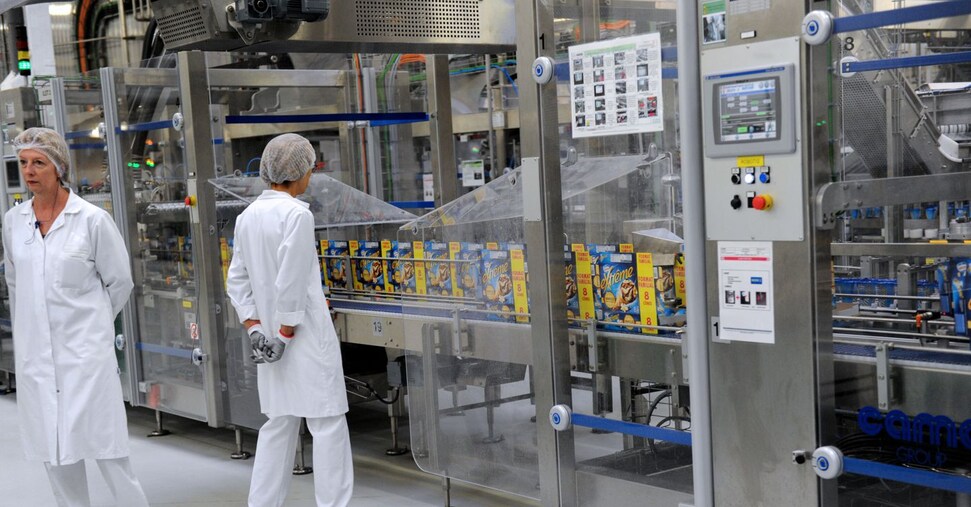 Lavoro, in autunno frenano le assunzioni in industria e servizi