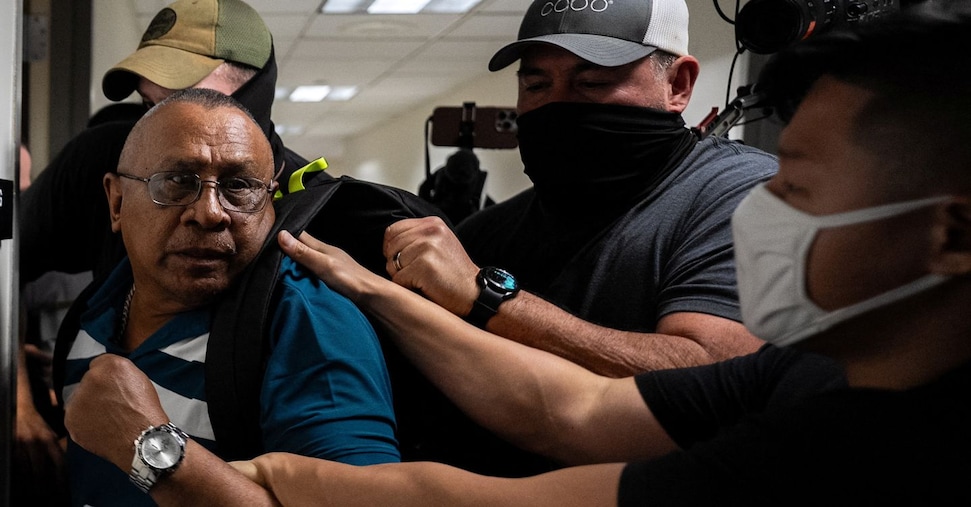 Usa, blitz anti-migranti in sito Hyundai-LG: oltre 300 arresti. Ira di Seul