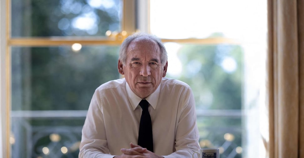 Francia, il governo Bayrou verso la sfiducia Francia, il governo Bayrou verso la sfiducia