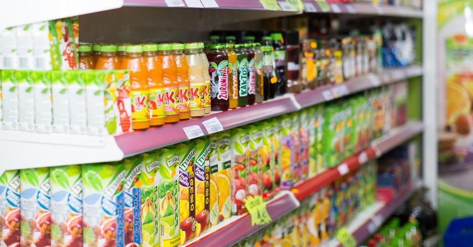 Succhi di frutta e conserve, industria in allarme per forniture a rischio e prezzi record Succhi di frutta e conserve, industria in allarme per forniture a rischio e prezzi record