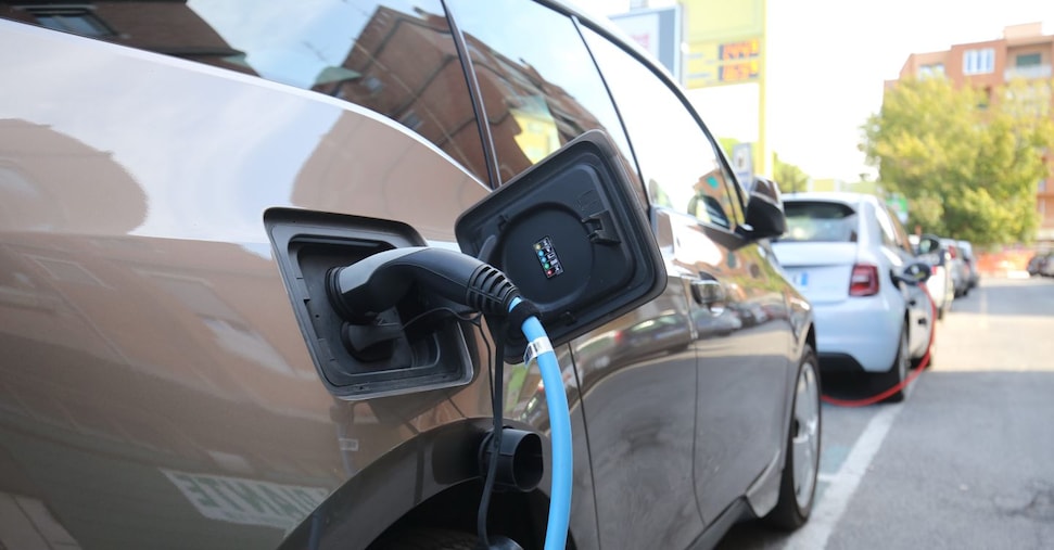 Bonus auto elettriche: al via dal 15 ottobre la piattaforma Sogei