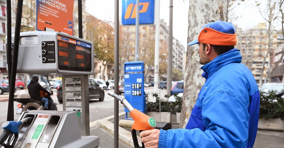 I distributori Ip diventano azeri: alla firma la cessione al gruppo Socar I distributori Ip diventano azeri: alla firma la cessione al gruppo Socar