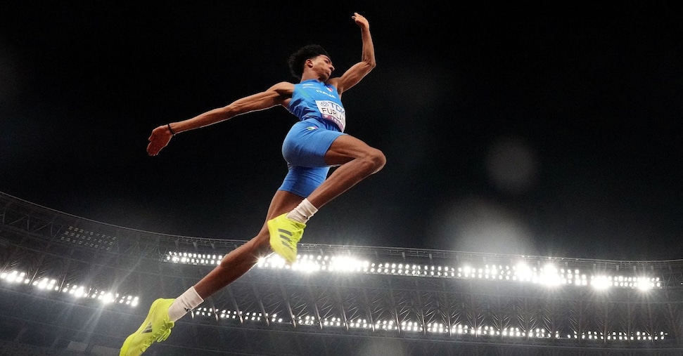 Furlani, oro mondiale a Tokyo: salto storico sulla pista italiana di Mondo