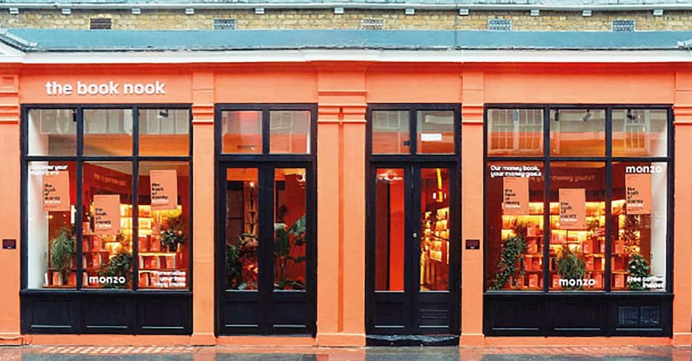 Show e schermi immersivi, la pubblicità punta sui negozi