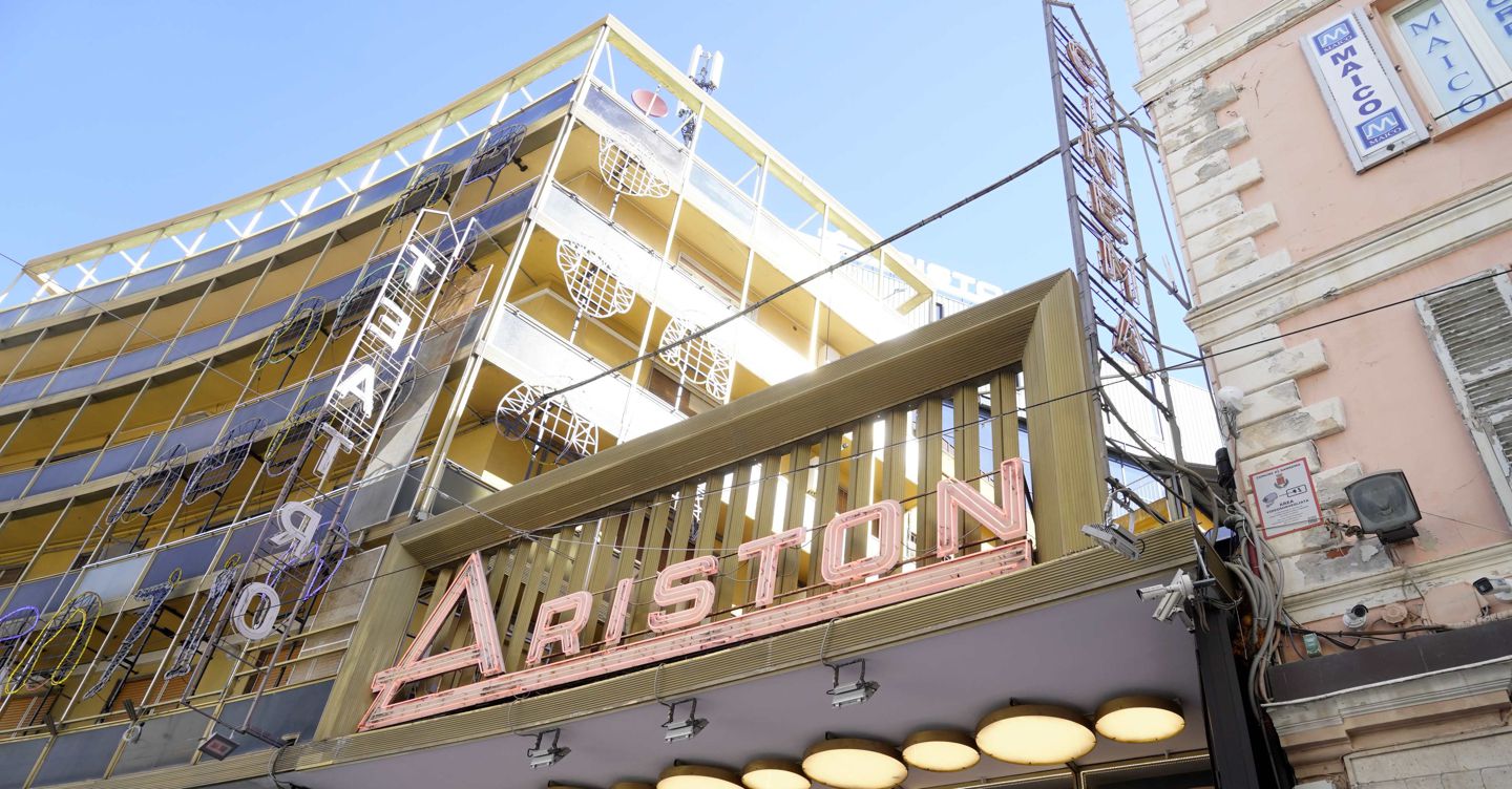 A Sanremo «Ariston» è solo il teatro: la radio cambia brand