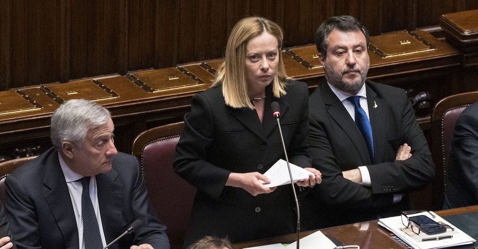 Rafforzata la protezione per Tajani e Salvini, inalterata per Meloni. Il ministro degli Esteri: clima non dei migliori
