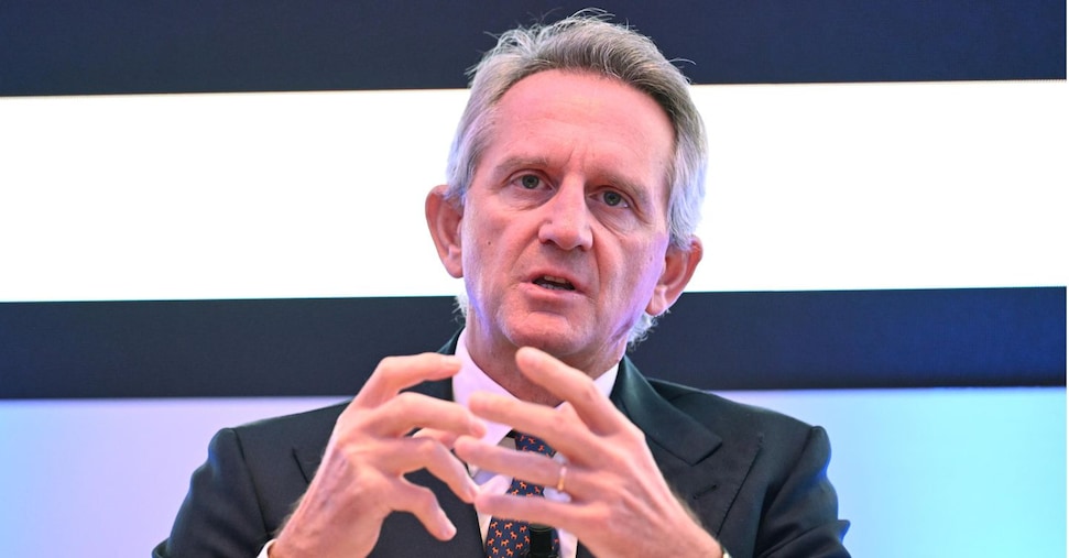 Nagel vende ancora, finora ha incassato 53 milioni di euro