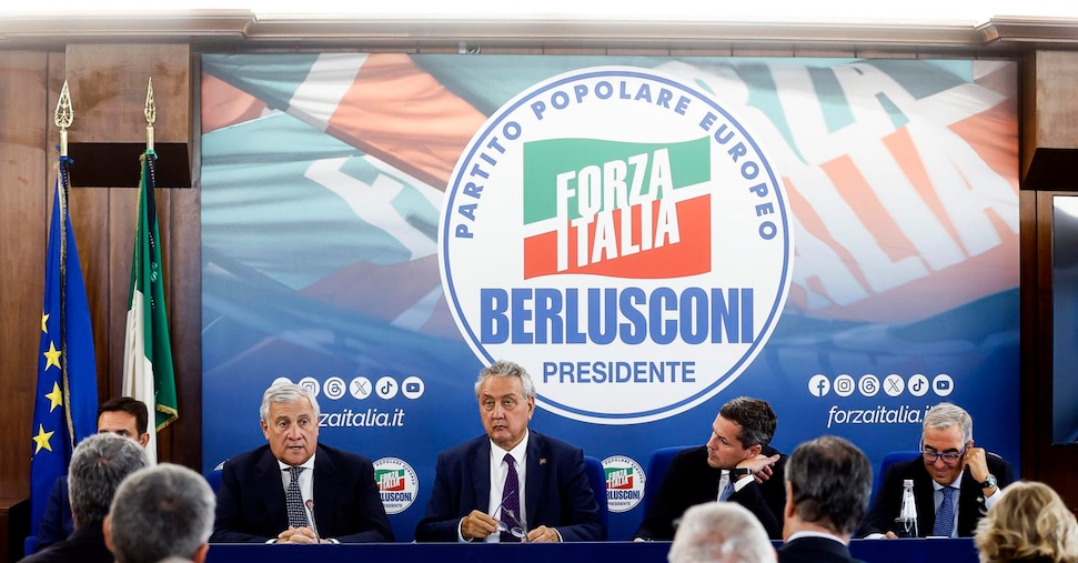 La nuova Forza Italia apre la caccia al centro e ai cattolici. E nel pantheon spunta il giovane santo Carlo Acutis