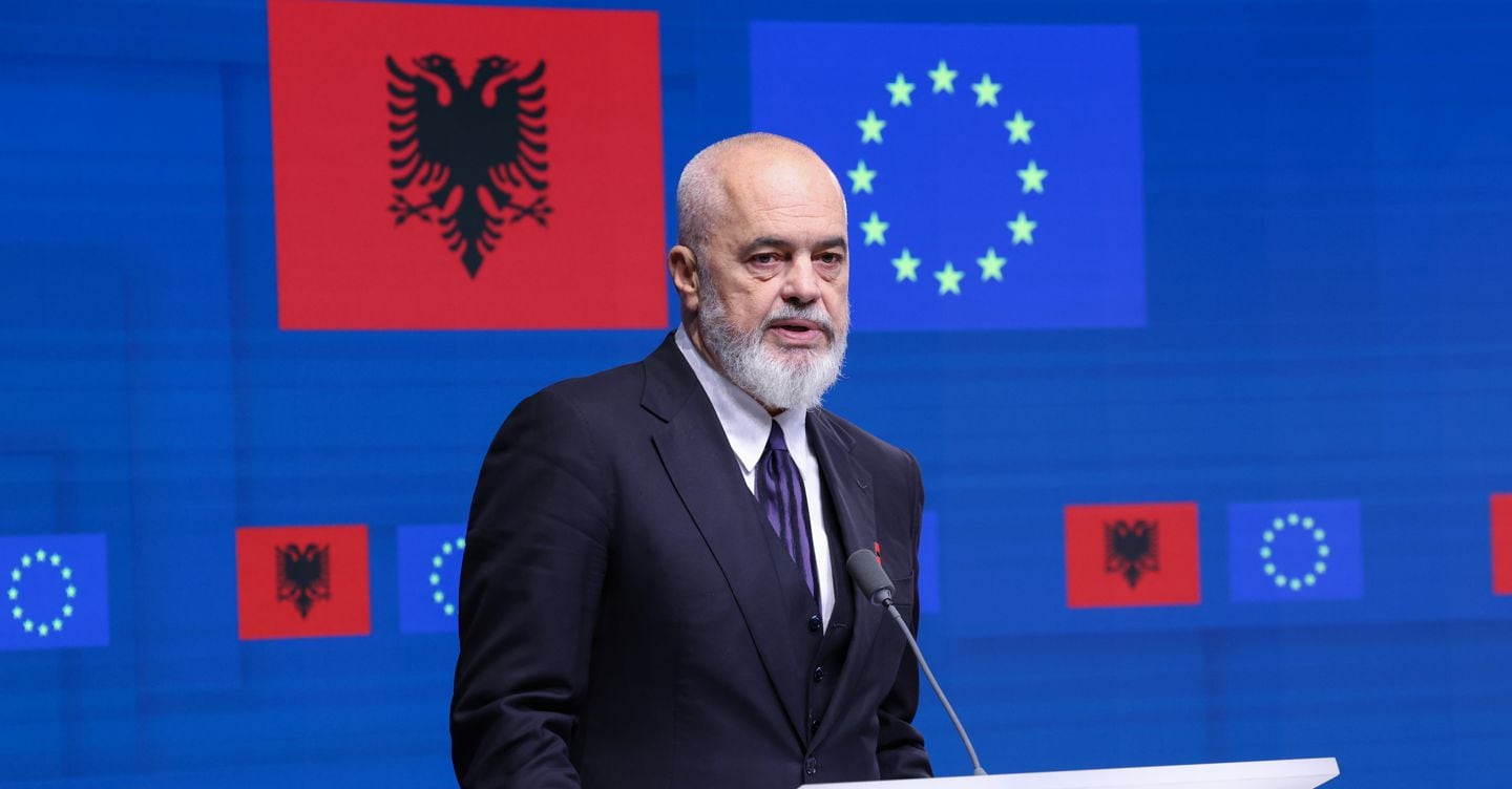Edi Rama: «Albania in Europa entro il 2030» con il contributo di una ministra virtuale